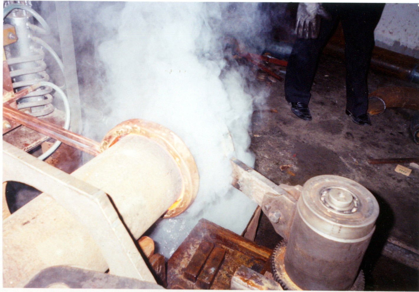 中频加热液压弯成套设备